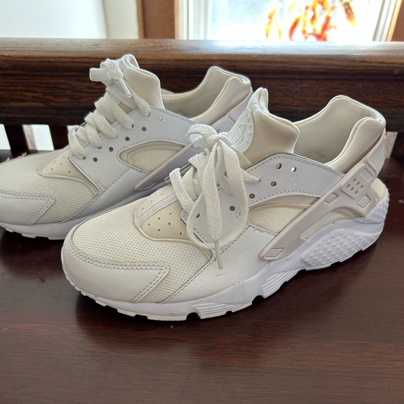 Nike Huarache sneaker - Picture 3 of 6